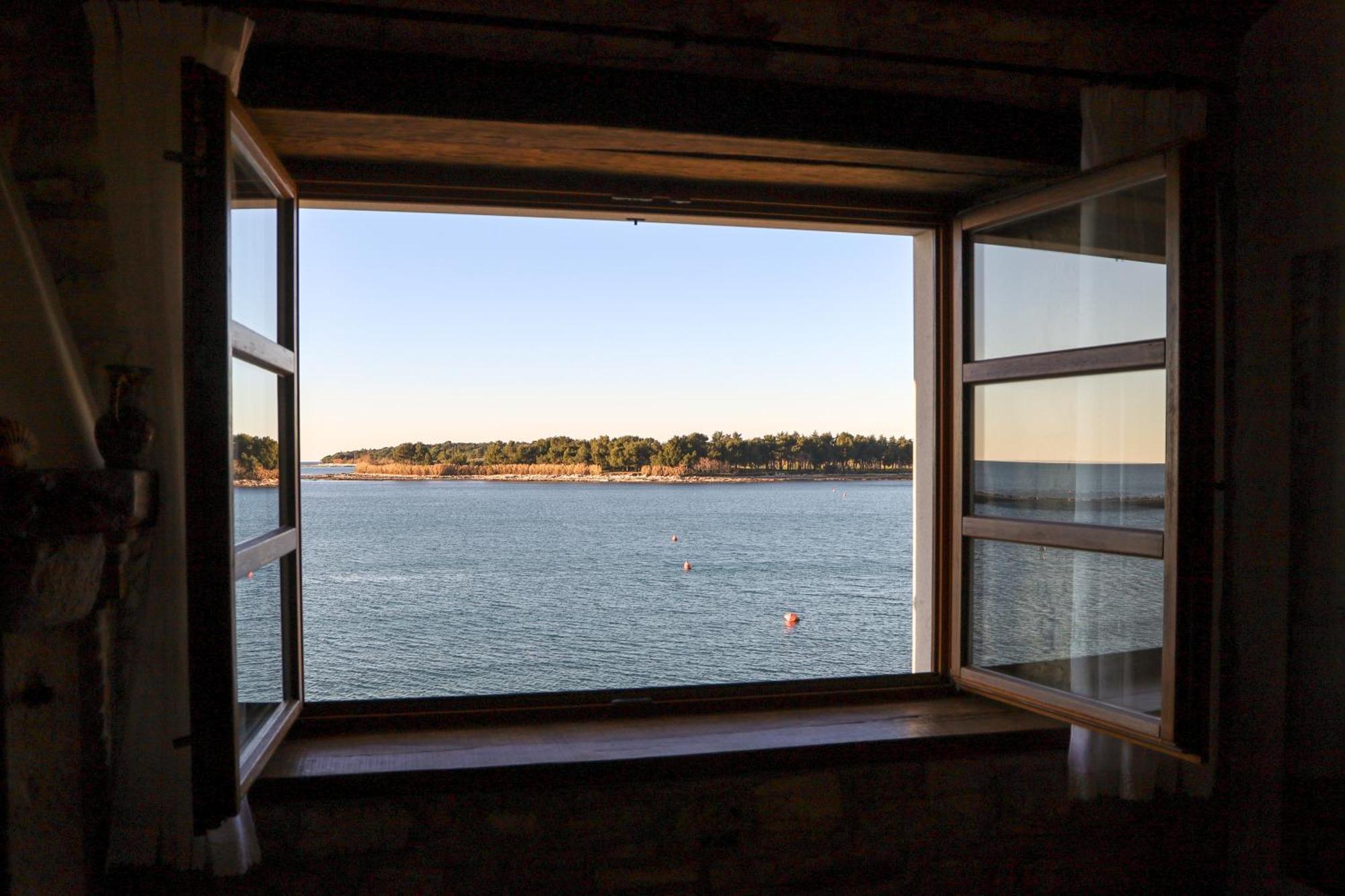 City Center Coastal Escape - Apartments With Sea View Or Cozy Room Novigrad Istria Extérieur photo