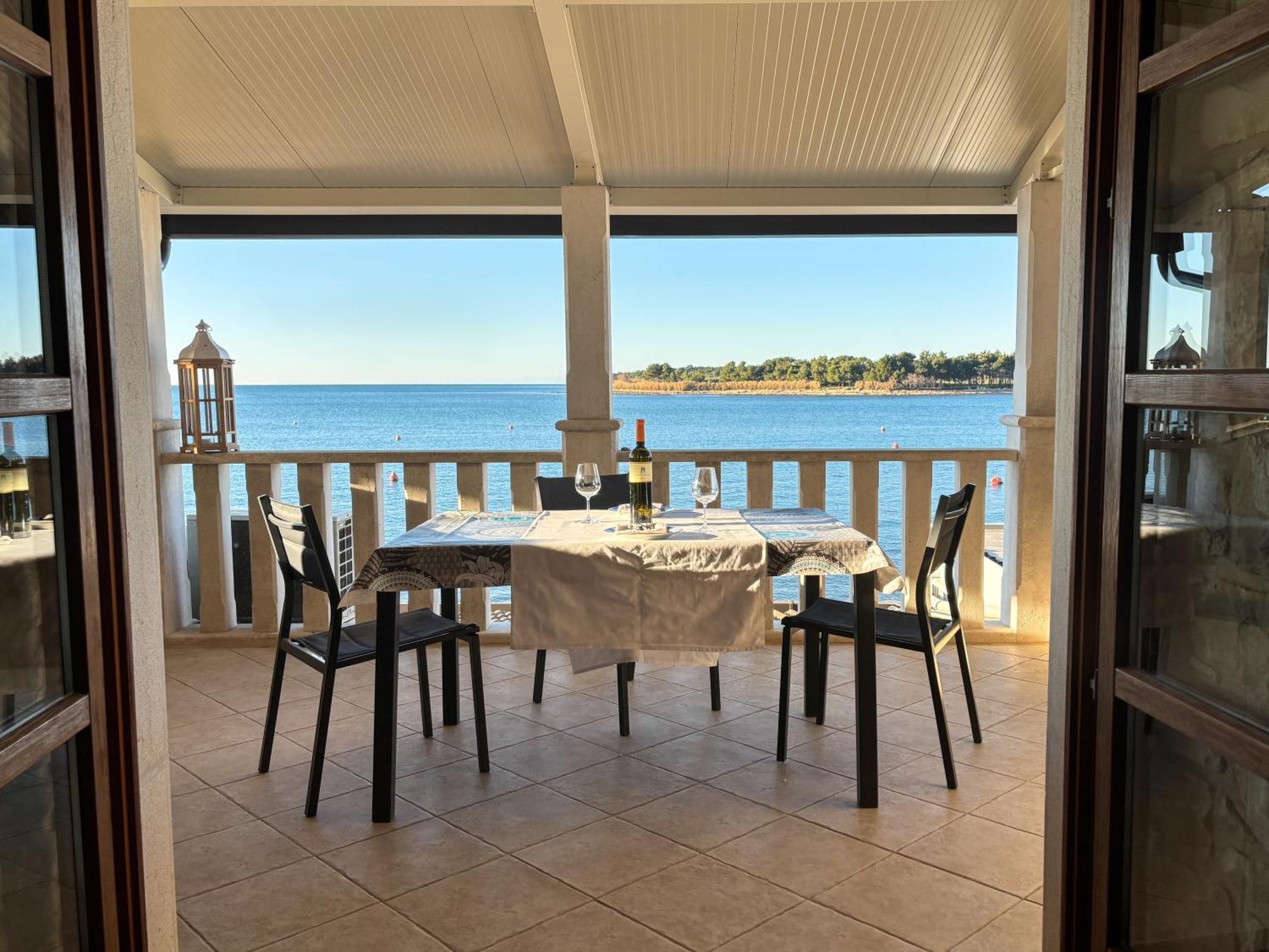 City Center Coastal Escape - Apartments With Sea View Or Cozy Room Novigrad Istria Extérieur photo