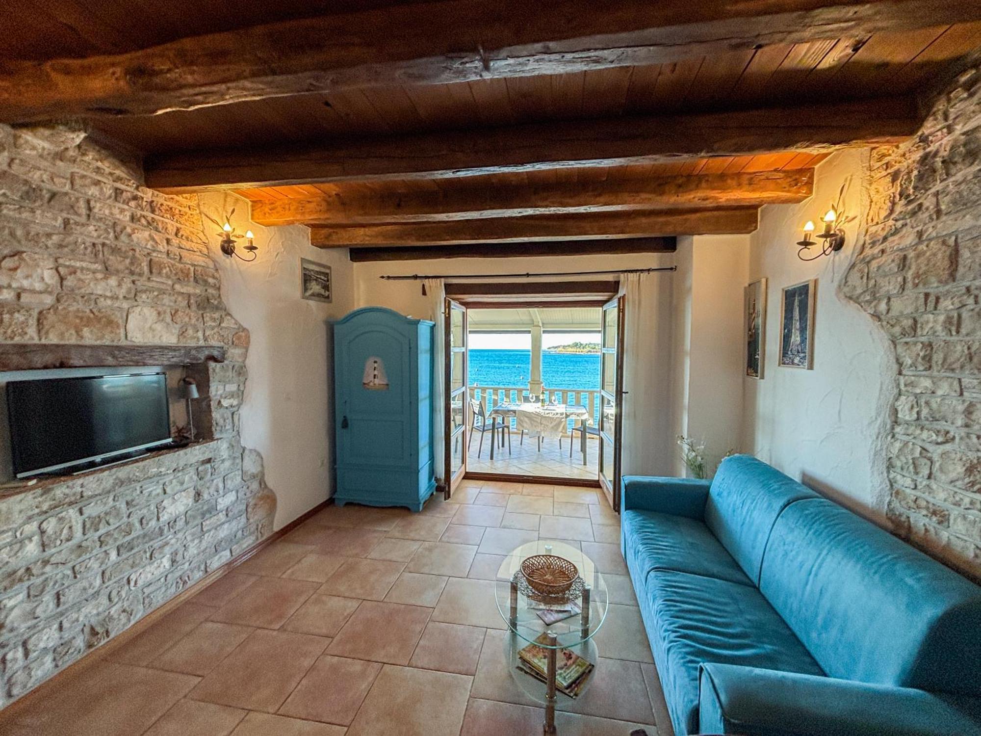 City Center Coastal Escape - Apartments With Sea View Or Cozy Room Novigrad Istria Extérieur photo
